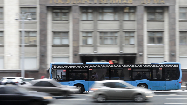 Собянин поблагодарил работников городского транспорта за вклад в развитие Москвы