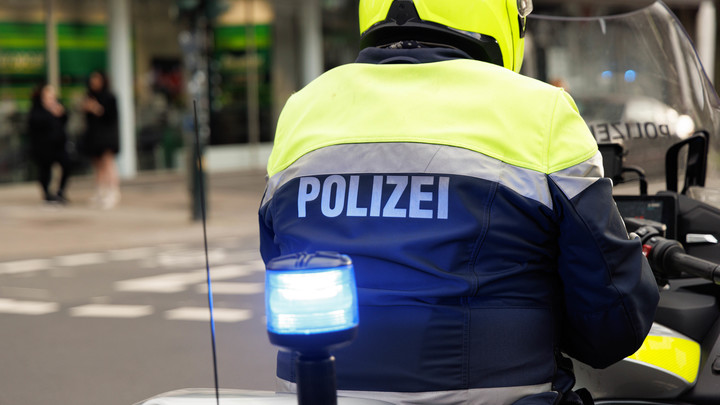 В Германии спецназ захватил двух самых опасных пенсионеров Европы