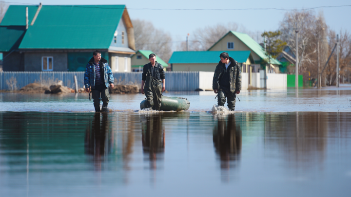 Ока в Серпухове поднялась на метр: рекордный паводок в Подмосковье начался