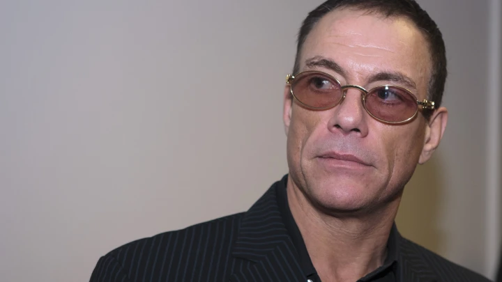 Ван Дамм захотел в Россию. Садальский объяснил, почему нужно простить. И это важные слова