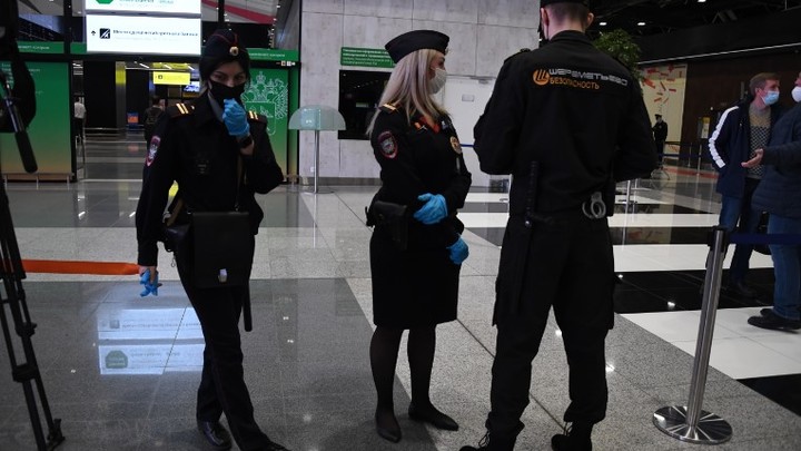 Что делать с планами на отдых не получившим повестку: В Ростуризме всё разъяснили