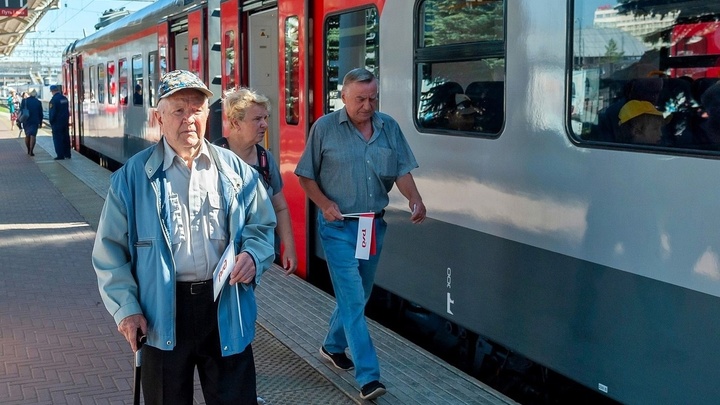 Из Челябинска в Курган прибыл первый рейс скоростной электрички