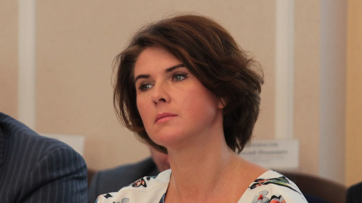 Чем может грозить новосибирскому депутату просьба скинуться ей на подарок