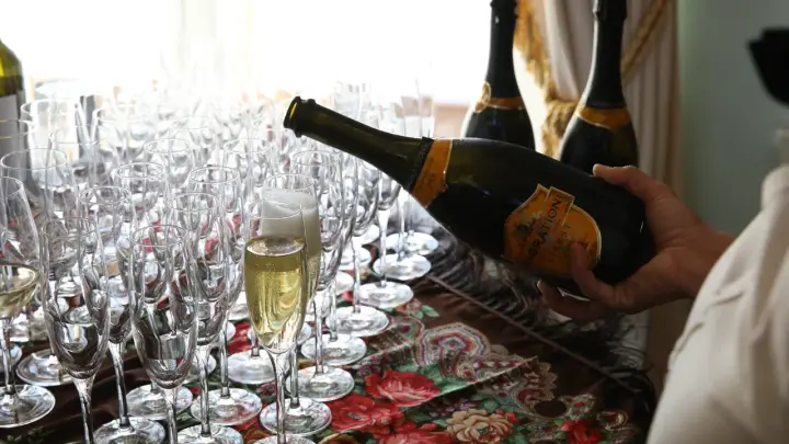 Сколько можно съесть новогодних салатов без вреда для здоровья