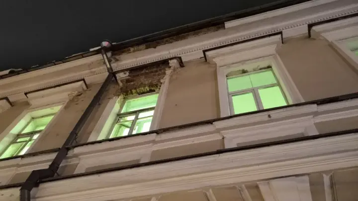 Сосулька-убийца: виновата УК или всё-таки вы? Кто заплатит, если снег с вашего балкона упадет на голову прохожему