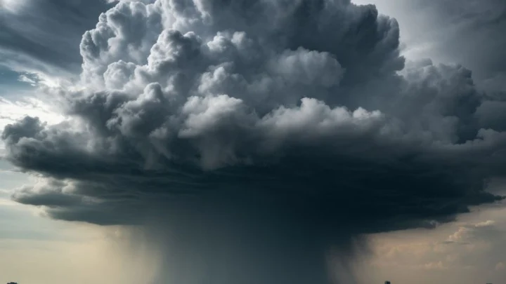 Опасность с юга: токсичное облако из Ирана идёт на Центральную Азию и Китай