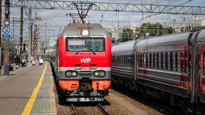 Поезда отстали на 1,5 часа: В Волгоградской области проблемы на железной дороге