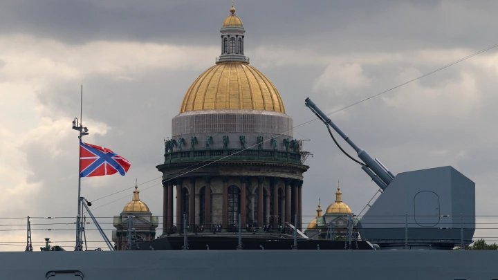 Главный военно-морской парад в Петербурге отменён