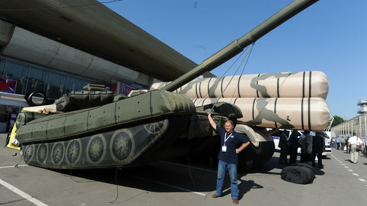 Мошенничество на миллионы: Прокурор озвучил сроки военным, попавшимся на надувных танках