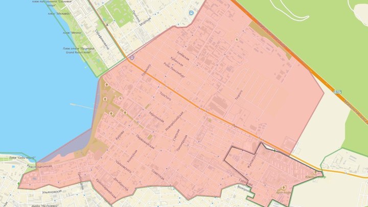 Часть жителей центра Геленджика осталась без воды из-за прорыва трубы