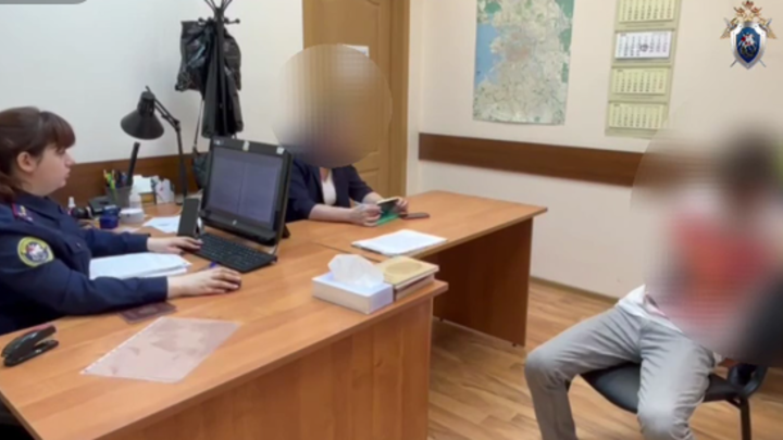 СК возбудил дело после нападения на сотрудника ГАИ с топором в Петербурге