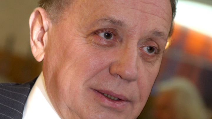 Умер Александр Масляков, бессменный ведущий КВН