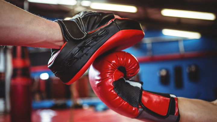 По клубам ММА в России провели рейды. Но крыша всё порешала: Кабанов рассказал, чем всё кончилось