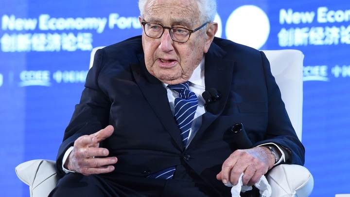 Киссинджер дал неутешительную оценку для США: Мы на грани войны