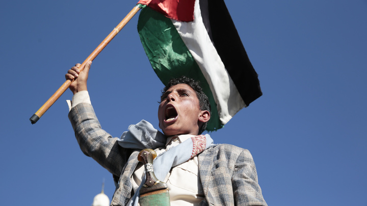 У Пентагона большие проблемы. Хуситы узнали, как отключить ПВО у американских  авианосцев