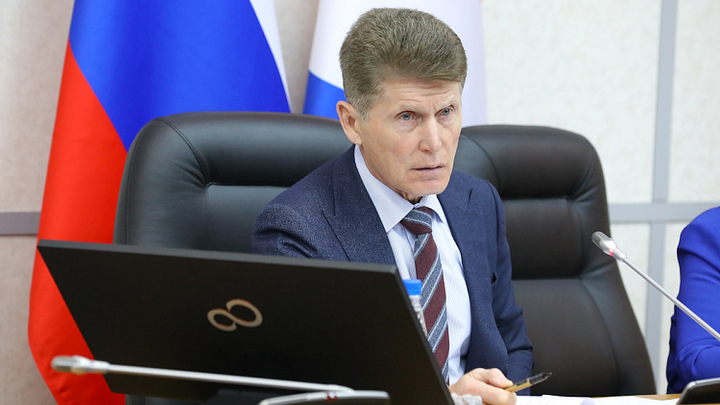 Губернатор Приморья предложил предприятиям края отказаться от проведения корпоративов