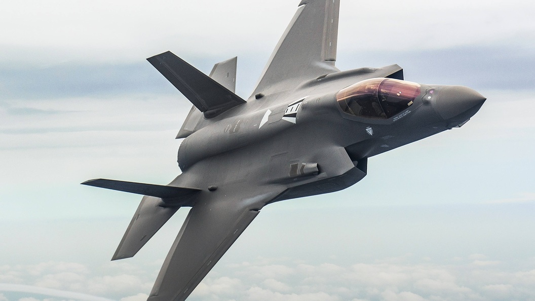 F-35 попытались взять на слабо русские Су-35 в Сирии