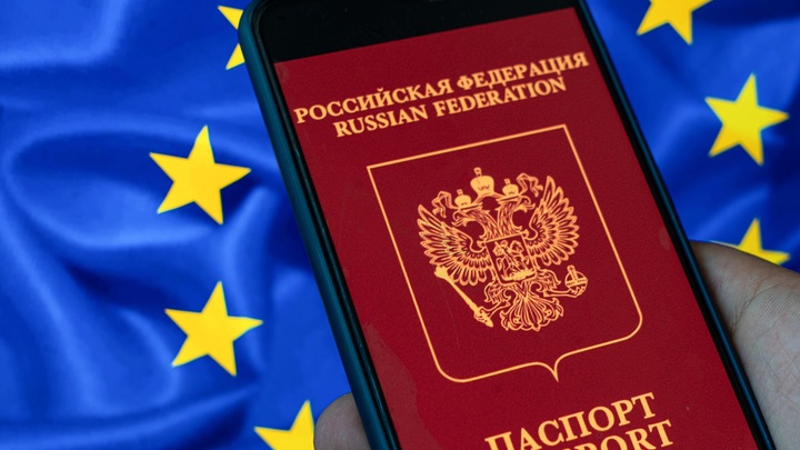 Русскую с истерическим стоном выставили за двери банка в Швеции