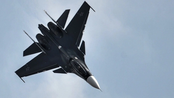 Армения вооружила истребители Су-30СМ иранскими бомбами: что это значит
