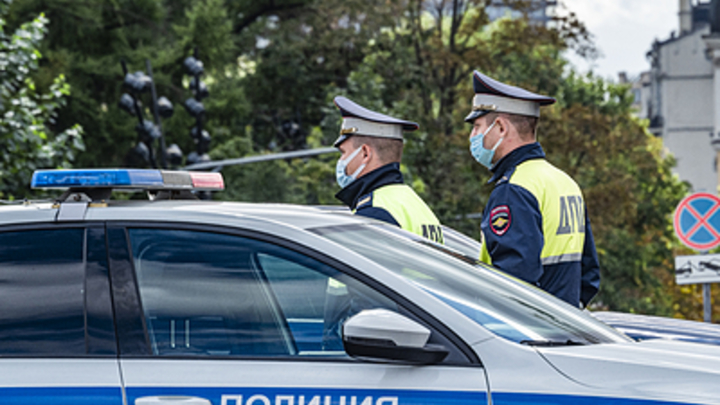 На трассе М-7 под Нижним Новгородом фура размазала легковушку: два человека погибли
