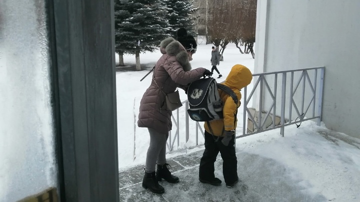 В Челябинской области школьникам продлили каникулы на два дня