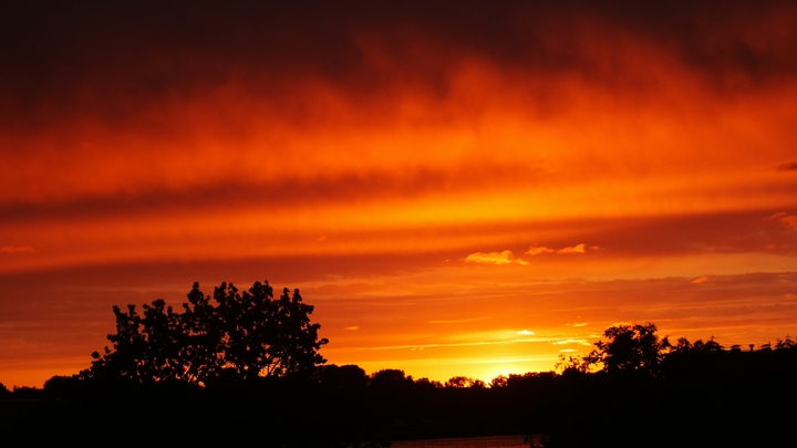 На Солнце произошли три мощнейшие вспышки: нарушалась радиосвязь