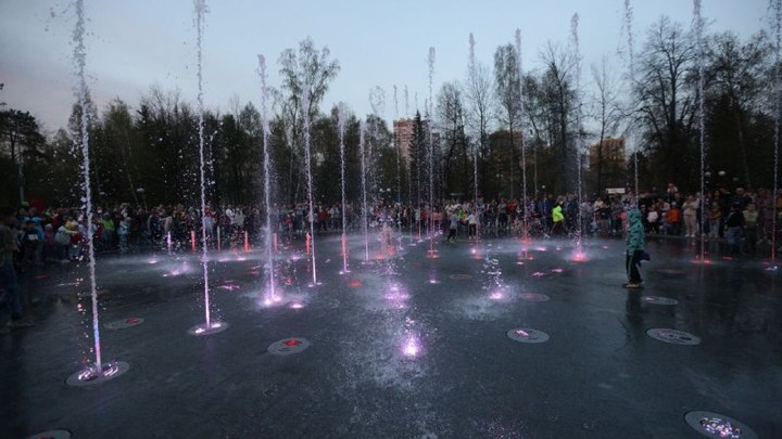 Вечером 6 мая в Новосибирске запустили городские фонтаны