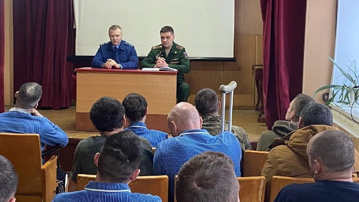 Прокурор Ивановской области провёл личный приём участников военной спецоперации