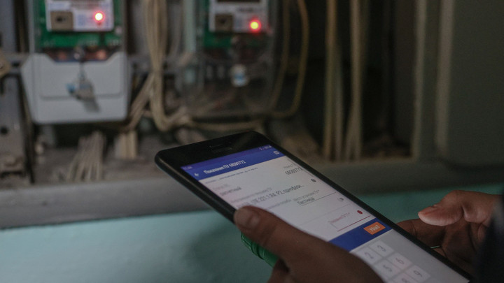 На жителя Подмосковья повесили 8 миллионов рублей долга за свет: Энергетики начали юлить