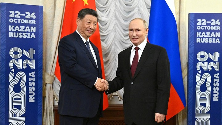 Путин назвал дружбу России и Китая образцом сотрудничества двух стран