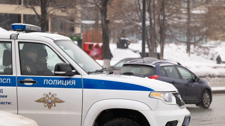 В Свердловской области осудили полицейских, которые засунули задержанного в машину вниз головой