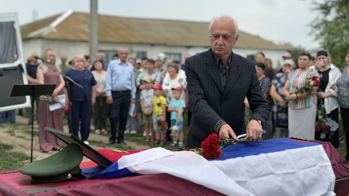 Двое саратовских бойцов погибли в зоне СВО: Что известно о героях