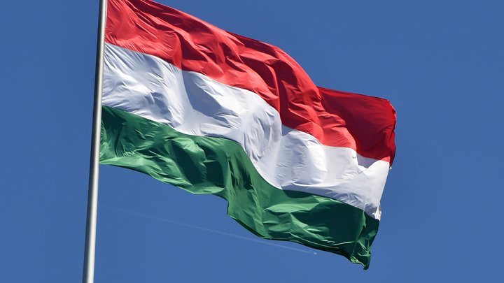 Венгрия поставила ультиматум Украине: Верните права!