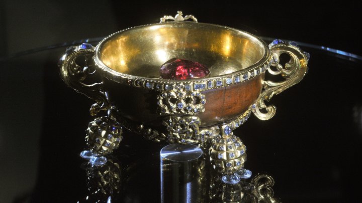 Алмазы - не навсегда: Глава Евросовета заявил об усилении санкций против России