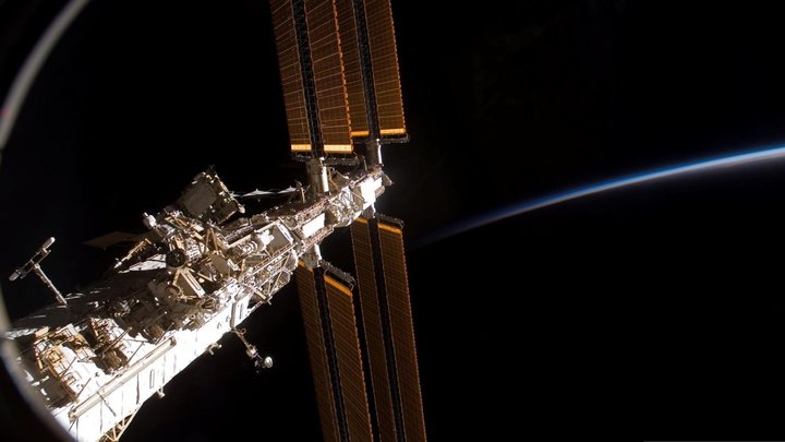 После конфликта со специалистами из США: Заделана первая трещина в российском модуле МКС