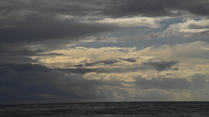 Потоп в Сочи 23 июля: вода сносит машины с дороги
