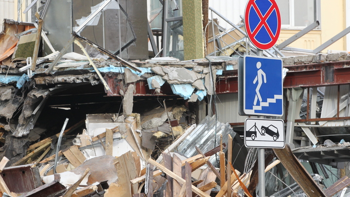В Перми приступили к сносу дома Ханнеса Мейера, который с начала года горел пять раз