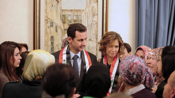 Почувствовали лёгкие симптомы: Асад с женой сдали положительный тест на COVID