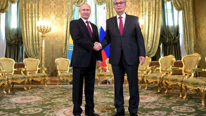 Путин поздравил Токаева с победой на выборах президента Казахстана