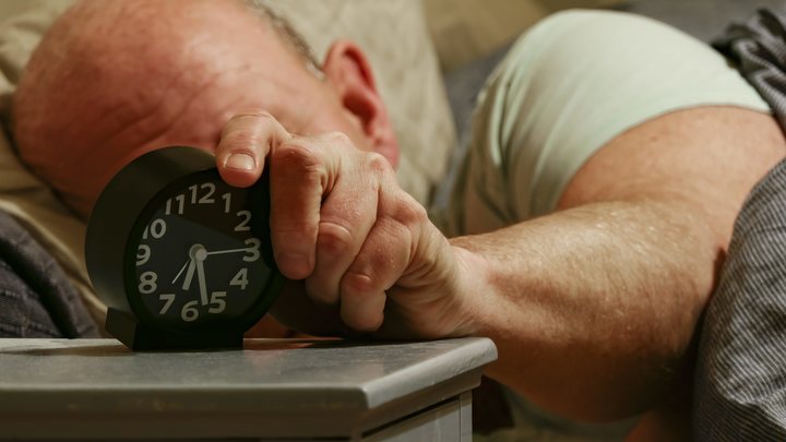 Снижает риск сердечного приступа на 45%: Ученые назвали разницу между вредным и полезным дневным сном