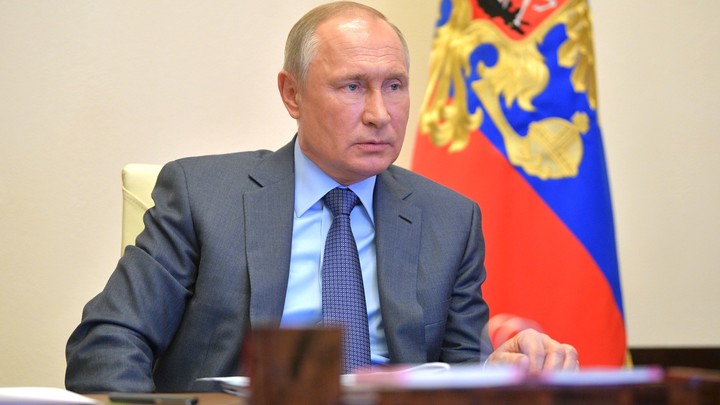 Губернатор не стал дослушивать поручения Путина и перебил его. Дважды Губернатор не стал дослушивать поручения Путина и перебил его. Дважды