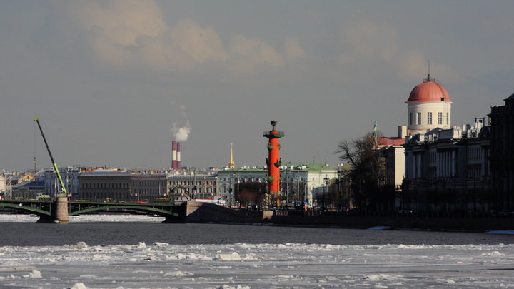 В Петербурге вода подтапливает набережные – будет ли еще одно наводнение?