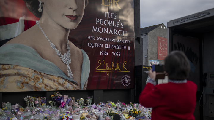 Британия шокирована ”соболезнованием“ Украины на смерть Елизаветы II: Точно опечатка?