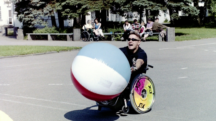 В России планируют пересмотреть выплаты по уходу за инвалидами