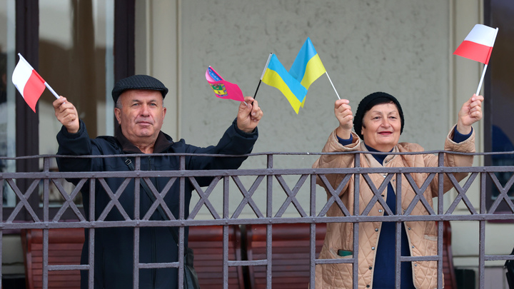 Начался польский прогрев: В Варшаве призвали забрать часть Украины