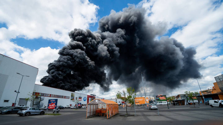 В Берлине три дня не могут потушить военный завод - поставщик IRIS-T на Украину