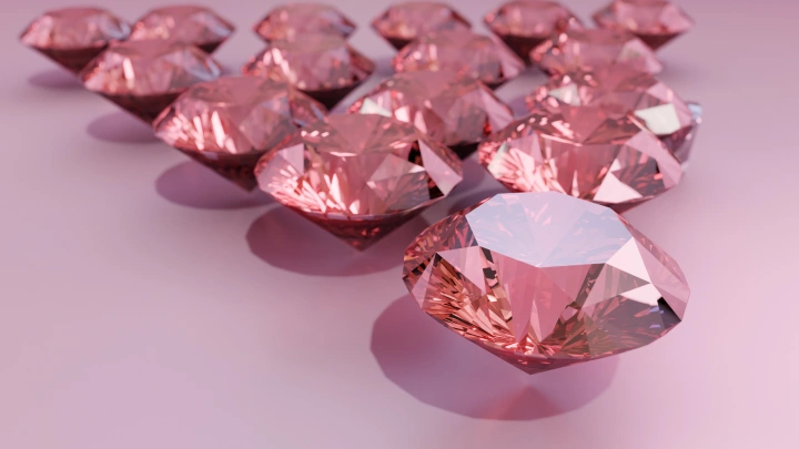 Приобретала на свои кровно заработанные: Жёны Тимура Иванова потребовали суд вернуть им 2 кг арестованных драгоценностей на 200 млн