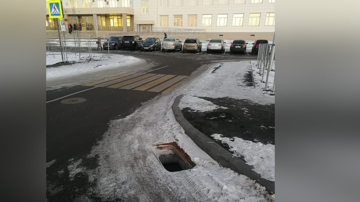 Массовая кража в Челябинске: на новой дороге зияют 35 дыр