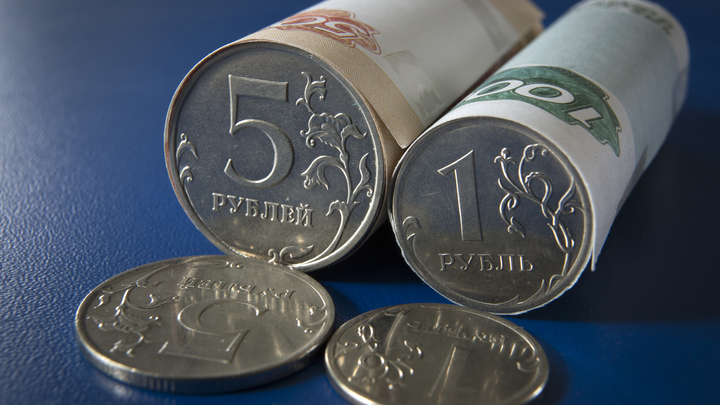 Как получить от 10 до 100 тысяч рублей в сентябре: новое в законах России
