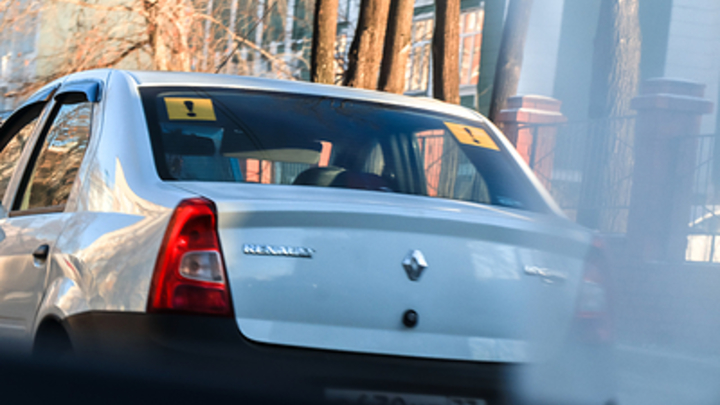 Дорожные работы между Ростовом и Таганрогом сковали трассу в пробки длиной 20 километров